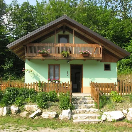 Hostel Kamp Rut Kobarid