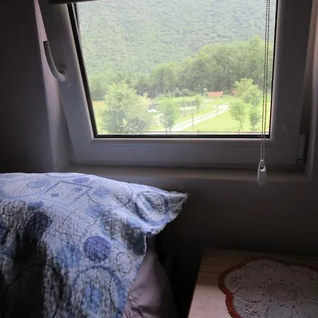 Hostel Kamp Rut Kobarid