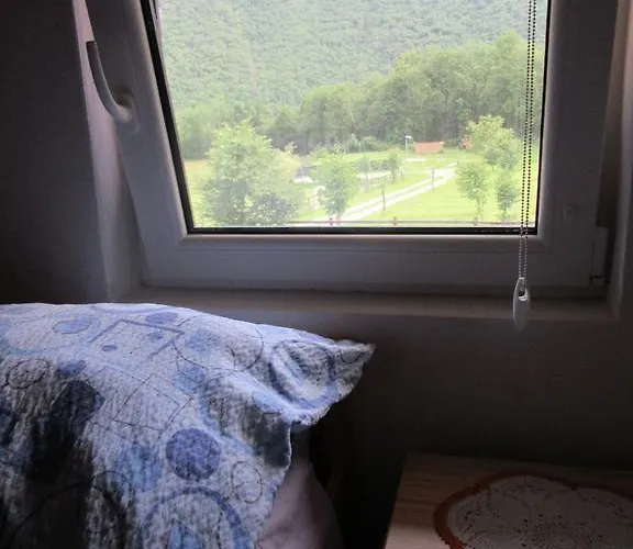 Hostel Kamp Rut Kobarid